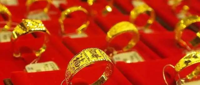 长沙黄金回收—掌握这三点<strong></p>
<p>黄金回收</strong>，黄金回收不被骗