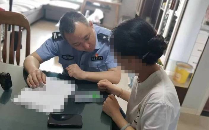女子轻信“姐妹”欲炒虚拟币<strong></p>
<p>新手炒币</strong>，民警及时劝阻保住10万元