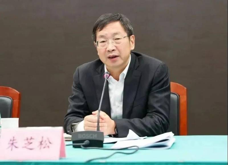 浦东新区区委书记被查<strong></p>
<p>在线交易</strong>，两天前还在调研，老上司8月被判无期