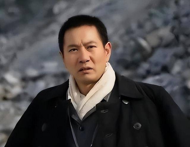 “坏人专业户”姚刚：一生无妻无子<strong></p>
<p>海南欧亚币</strong>，如今53岁在千万豪宅一个人住