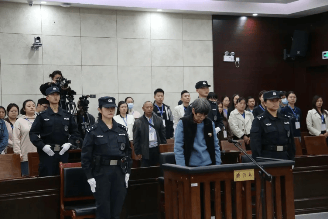 余华英案<strong></p>
<p>币圈二宝</strong>，已进入死刑复核程序
