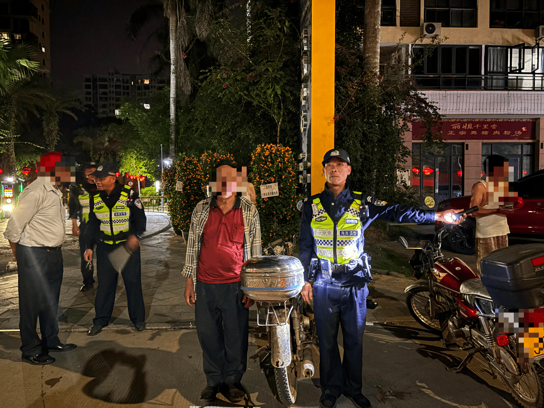 同桌的两人<strong></p>
<p>水币网</strong>，双双被查