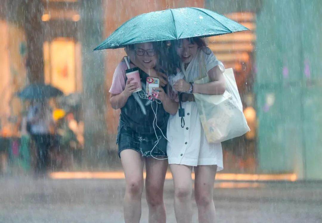 冰雹+强雷雨<strong></p>
<p>贵人币价格</strong>！广州两区刚刚发布预警！上班要注意→