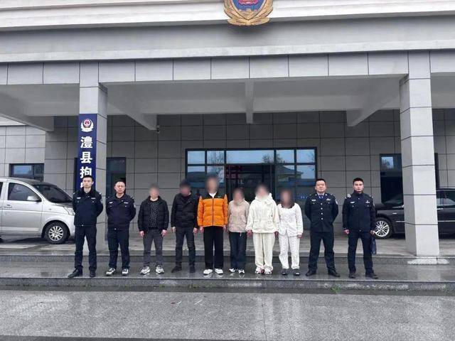 湖南澧县警方通报：仓库内卖淫嫖娼<strong></p>
<p>炒币暴富</strong>，6名男女当场被抓