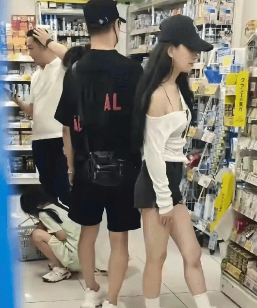 汪峰与森林北两家人同游日本<strong></p>
<p>比特币之父</strong>，包括与章子怡所生的一对儿女，氛围相处融洽