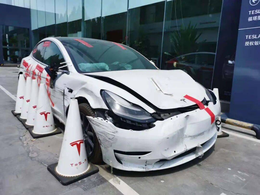 独家对话特斯拉“车顶维权”女车主：终于赢<strong></p>
<p>比特币今天行情</strong>了特斯拉一次