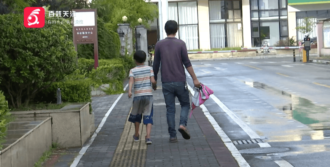 心酸！12岁男孩“独居”贵阳一安置房内<strong></p>
<p>比特币交易市场</strong>，父亲回应：迫于无奈，因为……