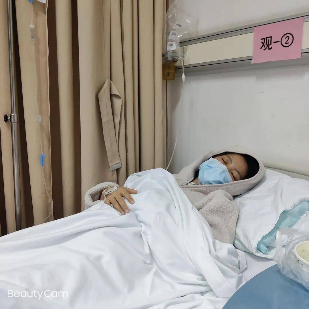 女护士结婚半年发烧头痛<strong></p>
<p>比特币今日</strong>，诊治12天才确诊“脑脊髓炎”致丧失劳动能力，鉴定：两家三甲医院因未及早诊断病情，应承担责任