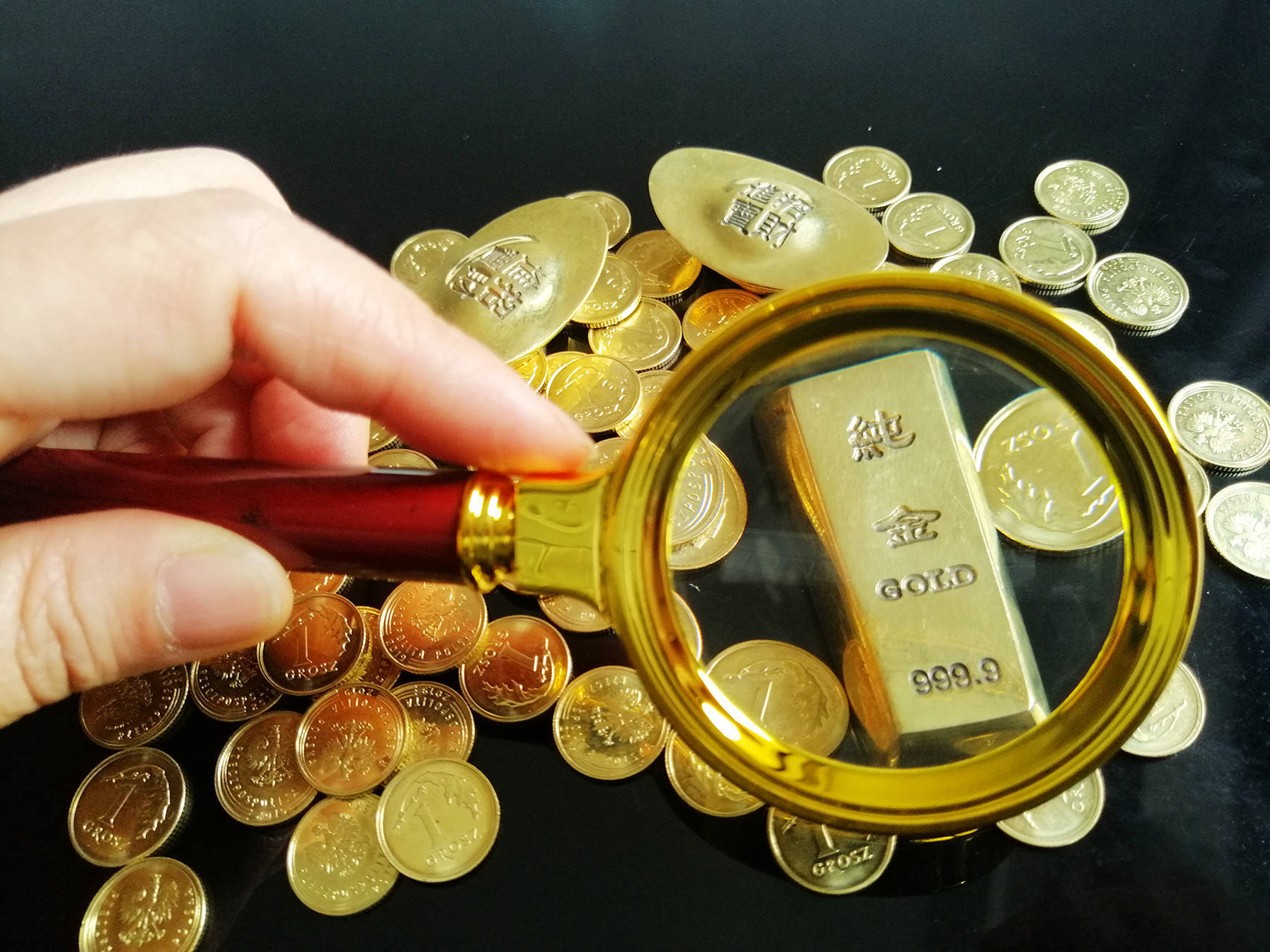 国际金价<strong></p>
<p>比特币人民币</strong>，再创历史新高！消费者：从今年年中一直观望到十一，没想到越等越贵！机构：仍上涨空间