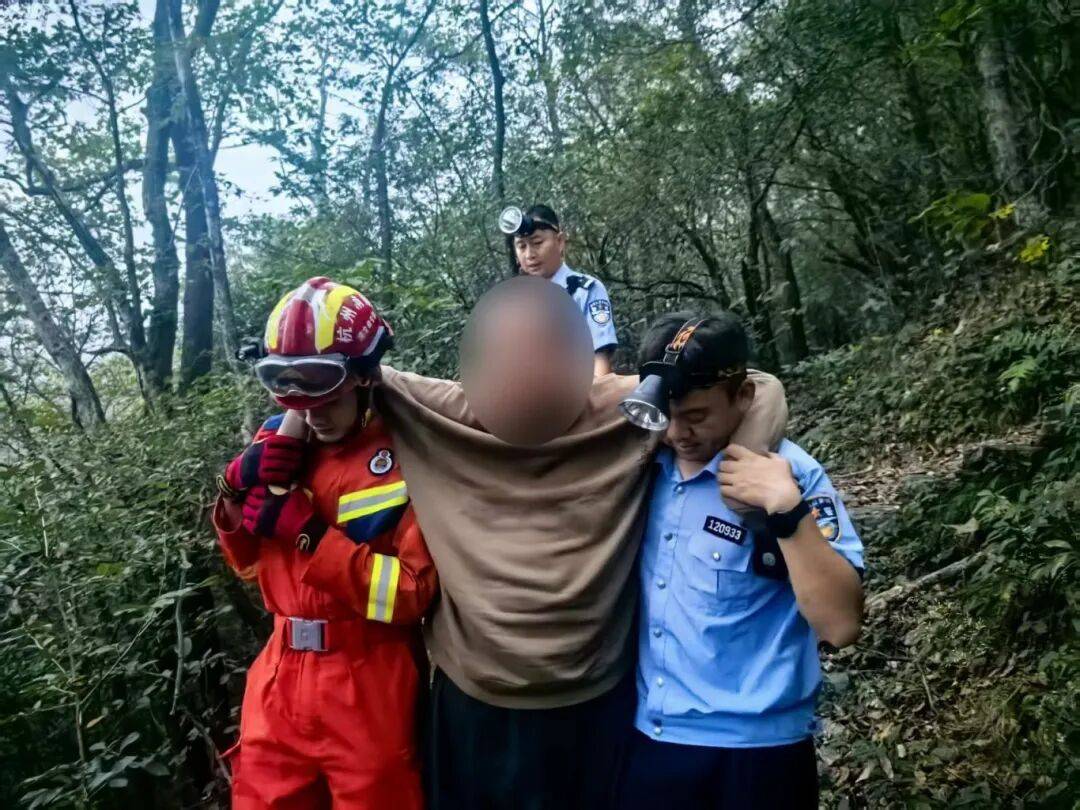 杭州一山脚下<strong></p>
<p>比特币人民币</strong>，网约车司机报警！从清晨等到深夜，未等到乘客下山……紧急搜救！