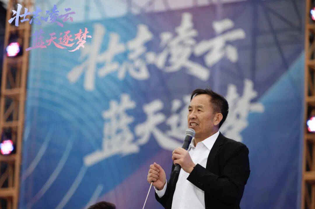DNA彻底动了！全场跟唱<strong></p>
<p>比特币人民币</strong>，这氛围太顶了！