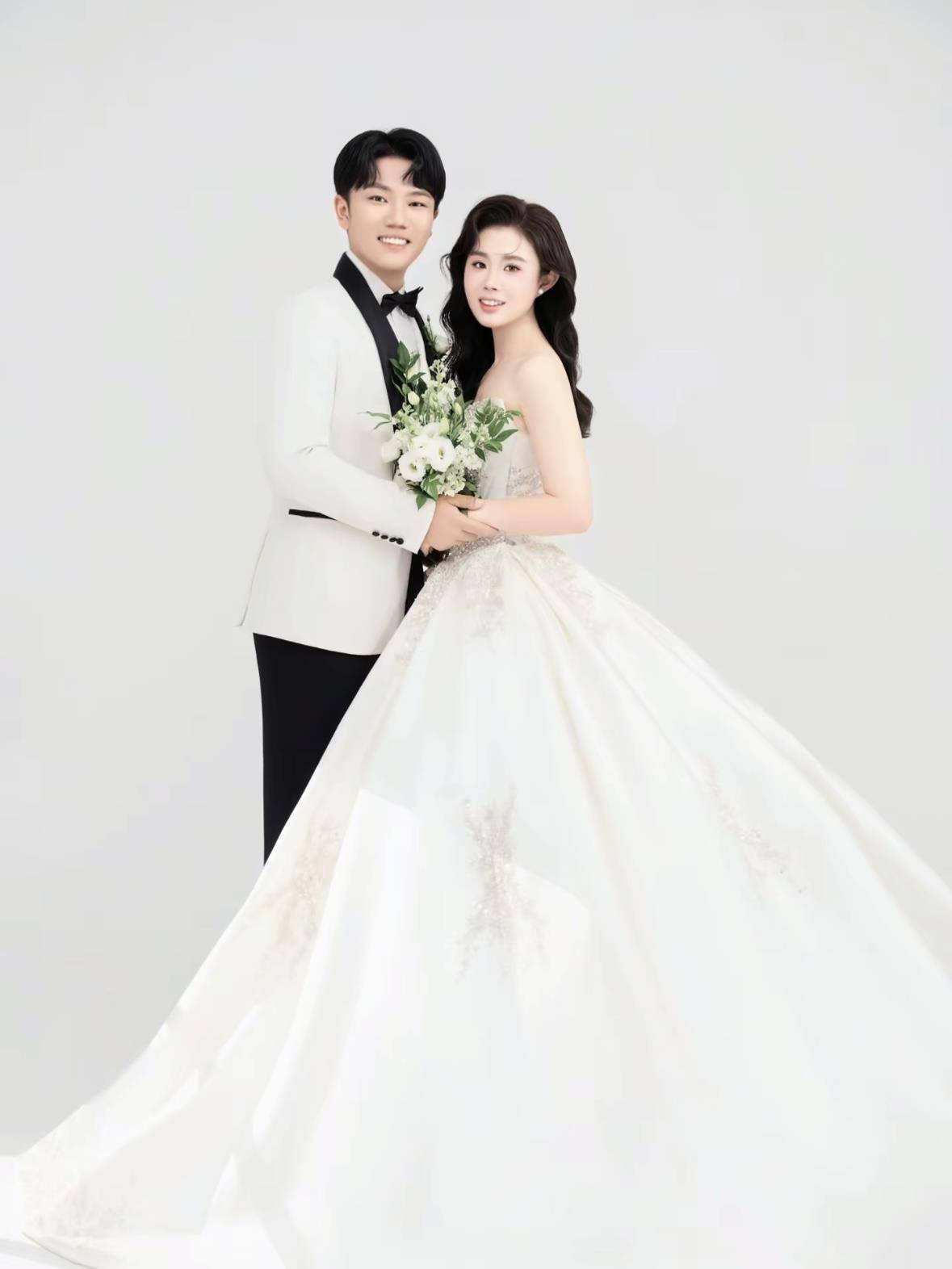 “千万富翁”解克锋儿子解清帅将举办婚礼<strong></p>
<p>比特币的价格</strong>，解克锋：很开心，邀请了部分寻亲家长参加
