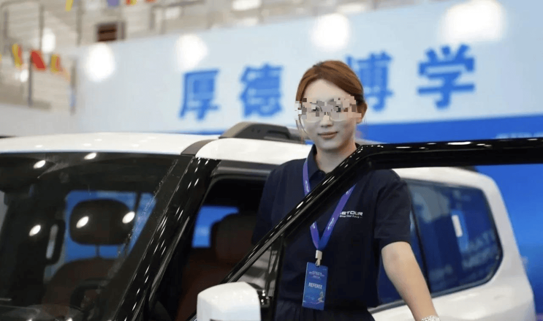 “中国两游客在马来西亚失踪”后续：男子手机定位仍在海底<strong></p>
<p>比特币现在价格</strong>，其姐姐加急办好护照即将赴事发地