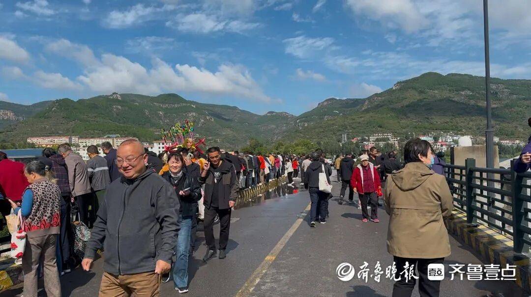 “鱼多得数不过来<strong></p>
<p>比特币历年价格</strong>，一网子下去能捞好几条”济南锦绣川水库开闸放水，大量鲢鱼被冲出，工作人员：禁止捕捞！