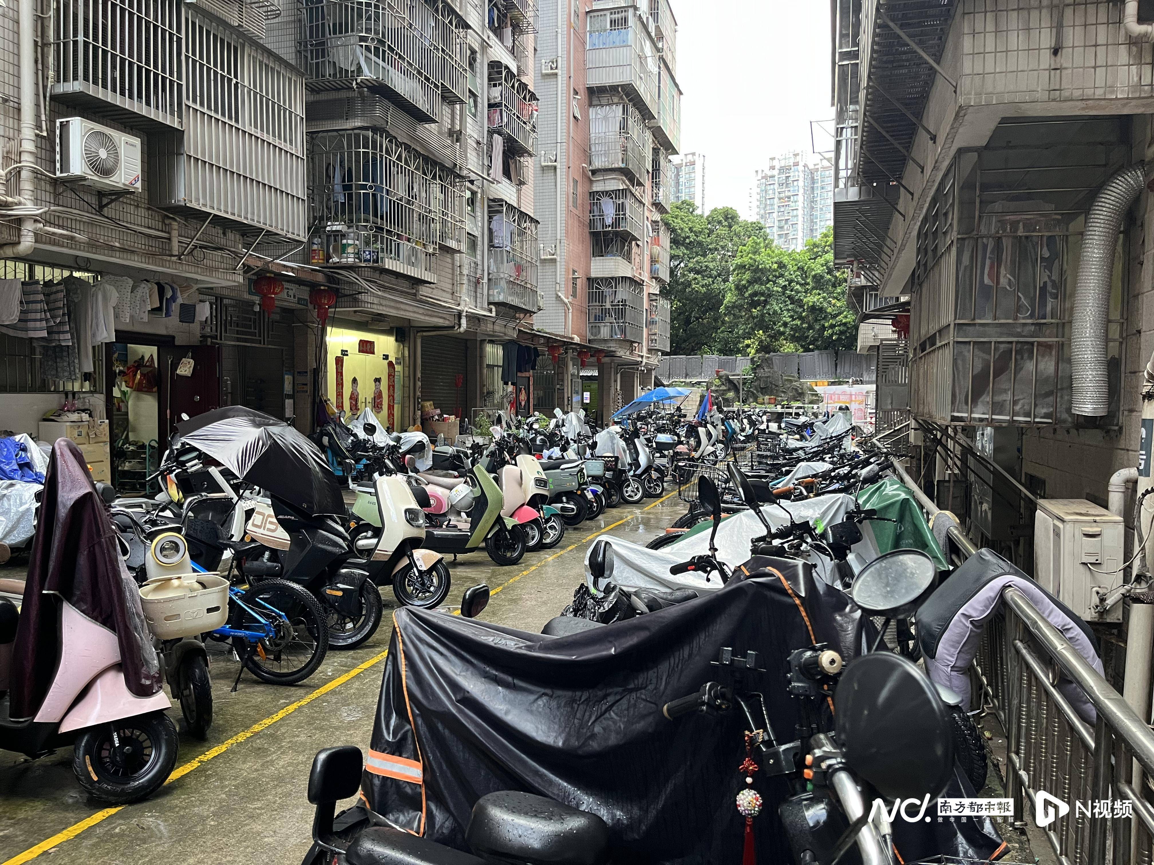 深圳一小区电动车管理引担忧<strong></p>
<p>比特币历年价格</strong>，部门责令整改后，记者实探