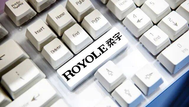 柔宇科技破产不到一年后<strong></p>
<p>2015年比特币价格</strong>，刘自鸿所持1.38亿元股权被冻结