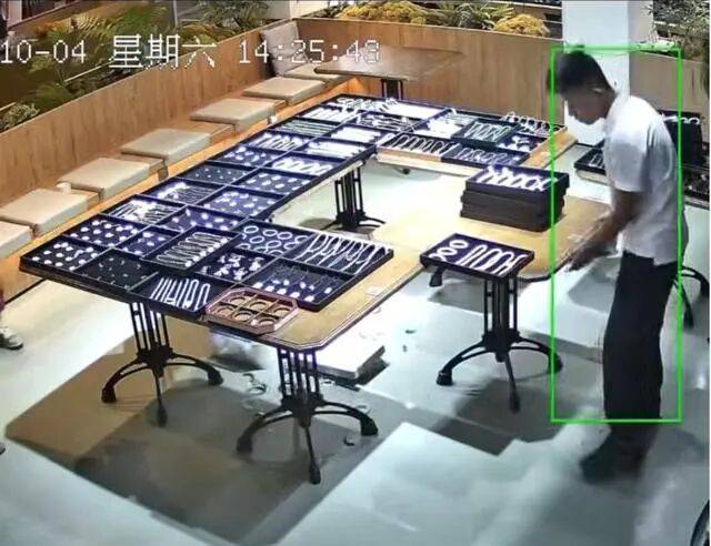 苏州一20岁店员不小心摔碎一盒玉镯损失百万<strong></p>
<p>购买比特币</strong>,老板未要赔偿安慰小伙别有压力