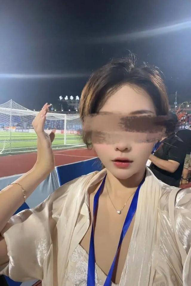 湖南一女主播被伪装的包裹炸伤<strong></p>
<p>购买比特币</strong>，永州公安：正在核实具体情况