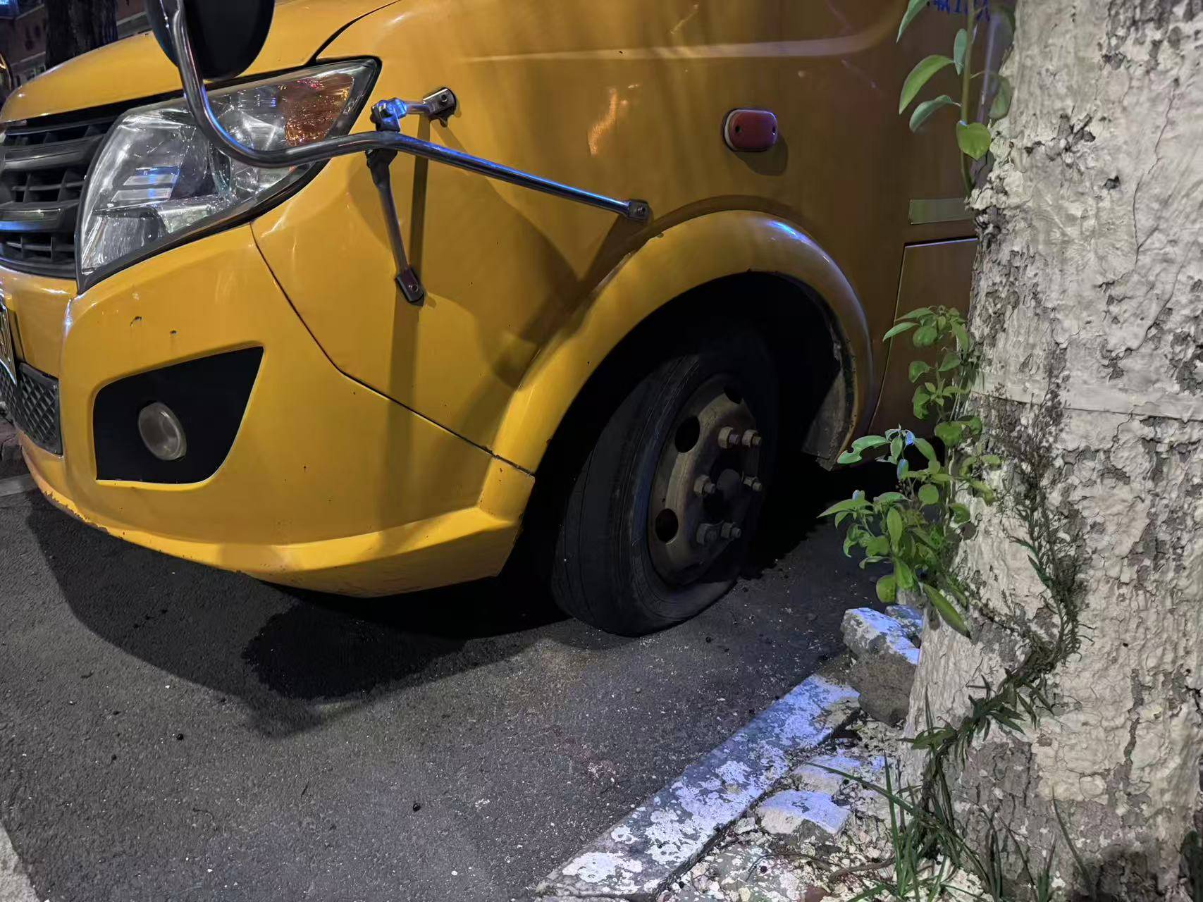 在县城当老师<strong></p>
<p>比特币实时走势图</strong>，没那么吃香了