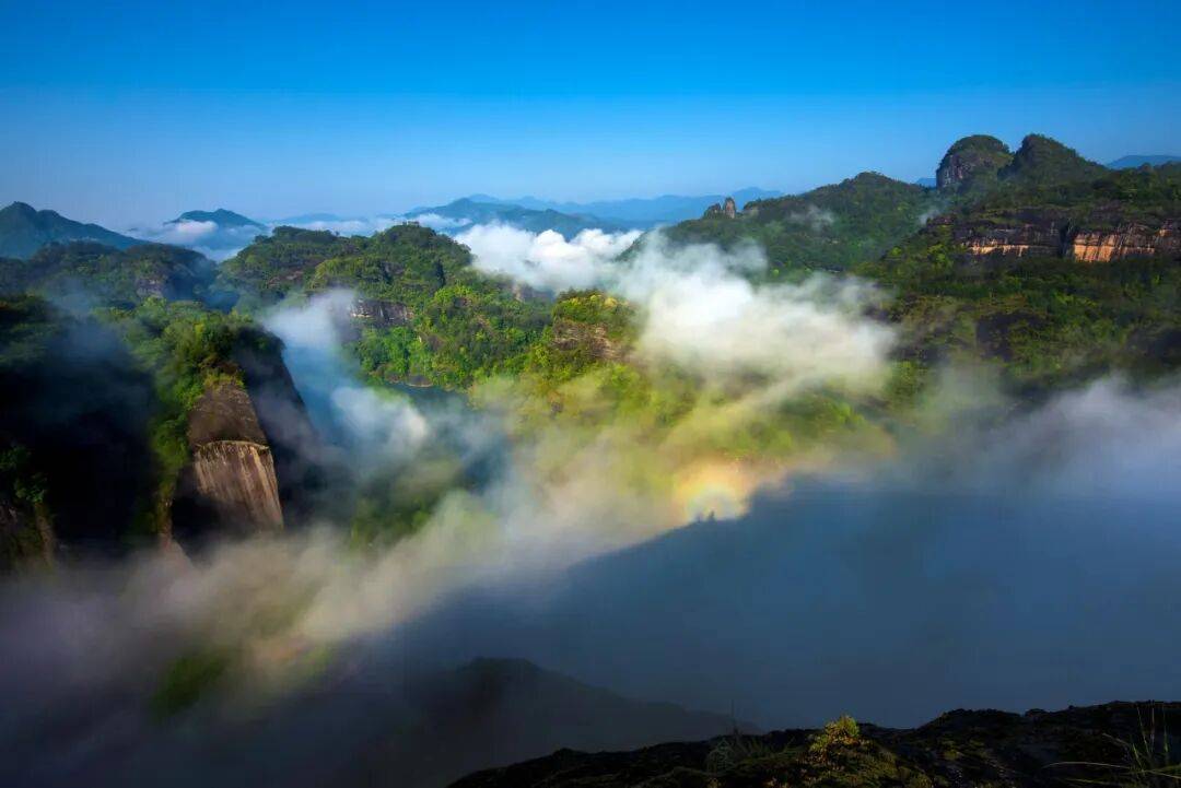 为什么年轻人迷上了爬山？ | 秋高气爽<strong></p>
<p>比特币交易所</strong>，是时候出发了→