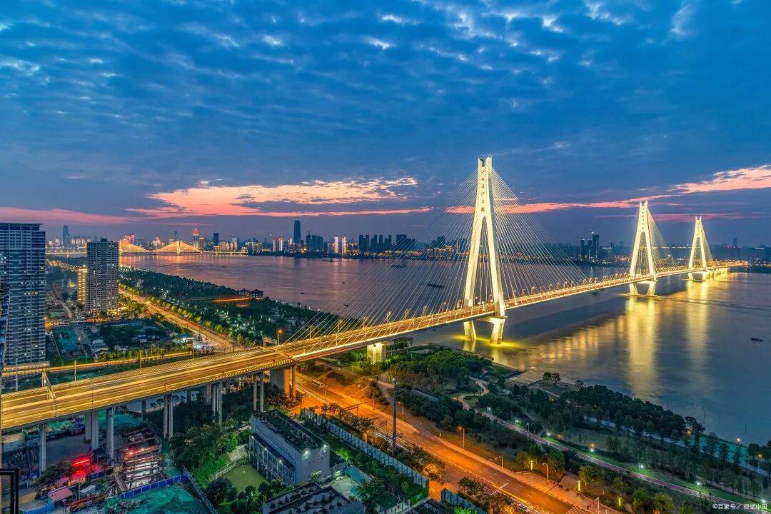 湖北省：一切国有资产尽可能证券化<strong></p>
<p>一个比特币多少钱</strong>！