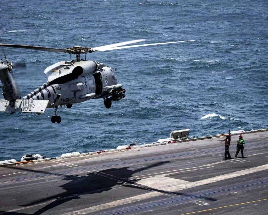 美海军在南海连摔两架飞机<strong></p>
<p>比特币最新价</strong>，因电磁攻击？中国军号发文