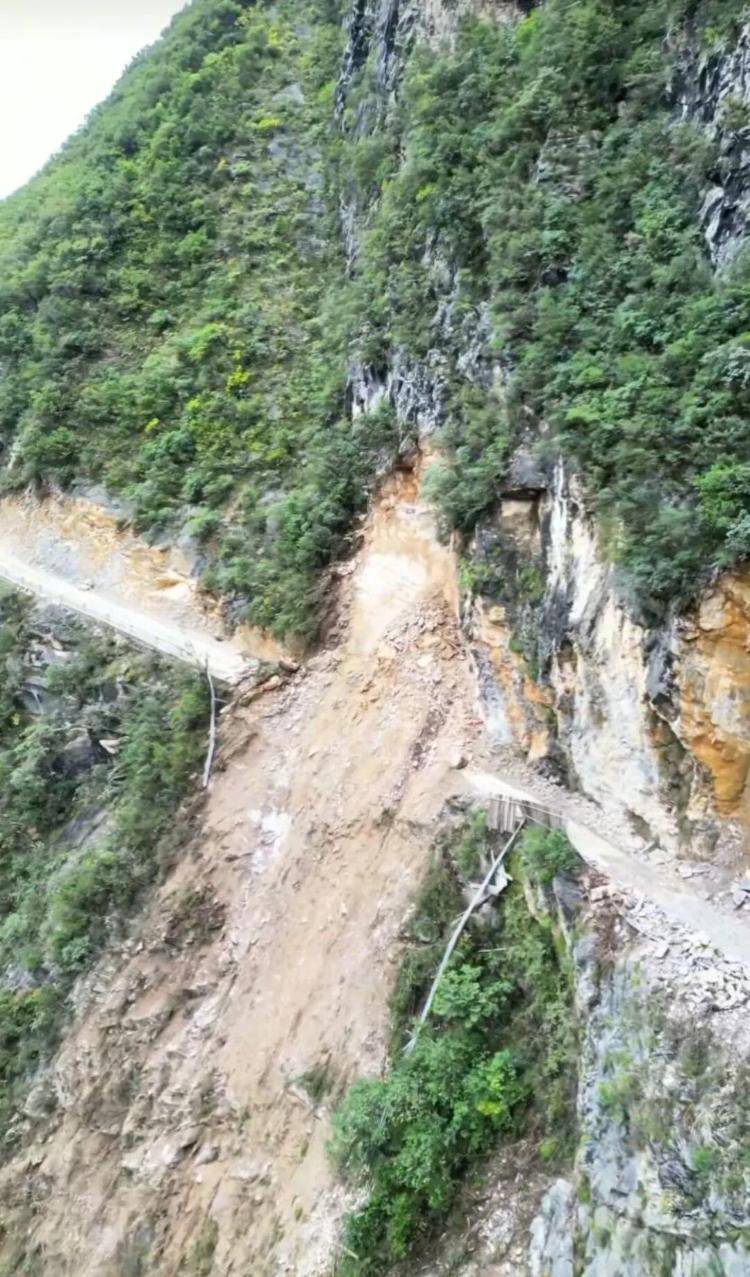 重庆网红“挂壁公路”垮塌<strong></p>
<p>今天比特币价格</strong>，附近村民外出绕行已半月盼修复，当地：已完成排危，正在修