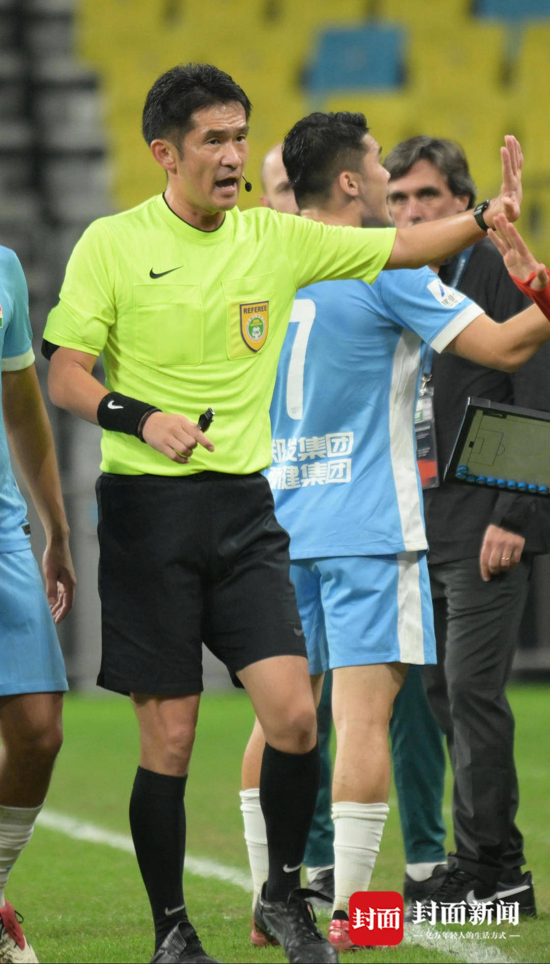 足协认定误判<strong></p>
<p>比特币现在多少钱</strong>!成都蓉城因裁判两次争议判罚中超争冠梦碎