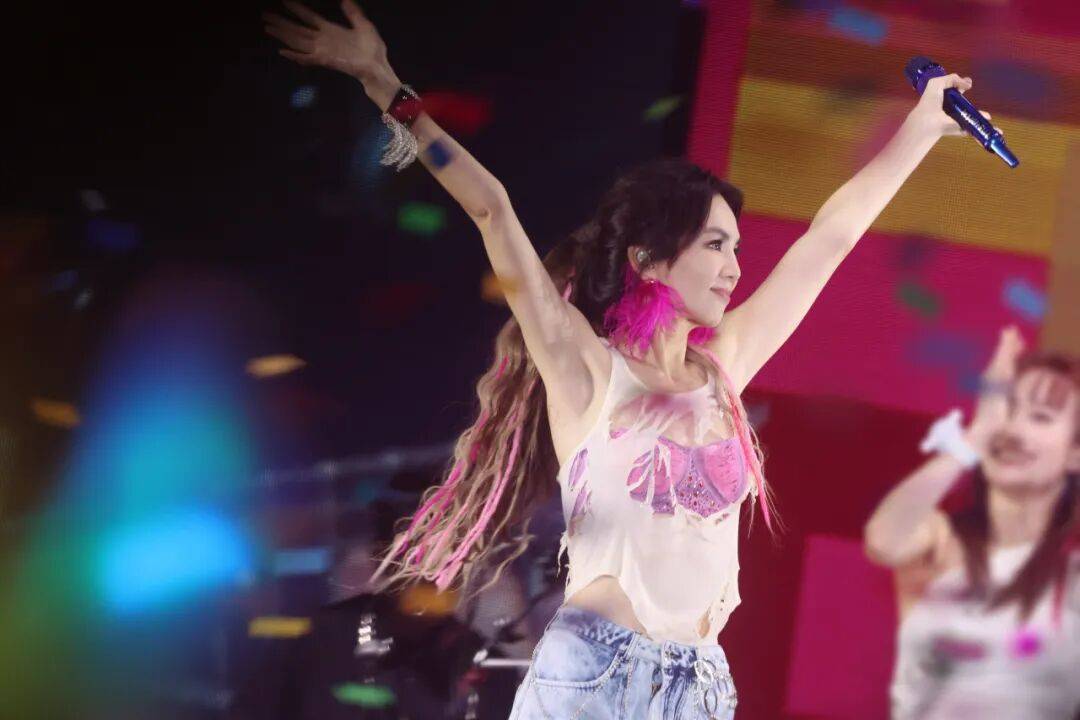 陈嘉桦<strong></p>
<p>比特币交易今日价格</strong>，不慌不忙的惊艳