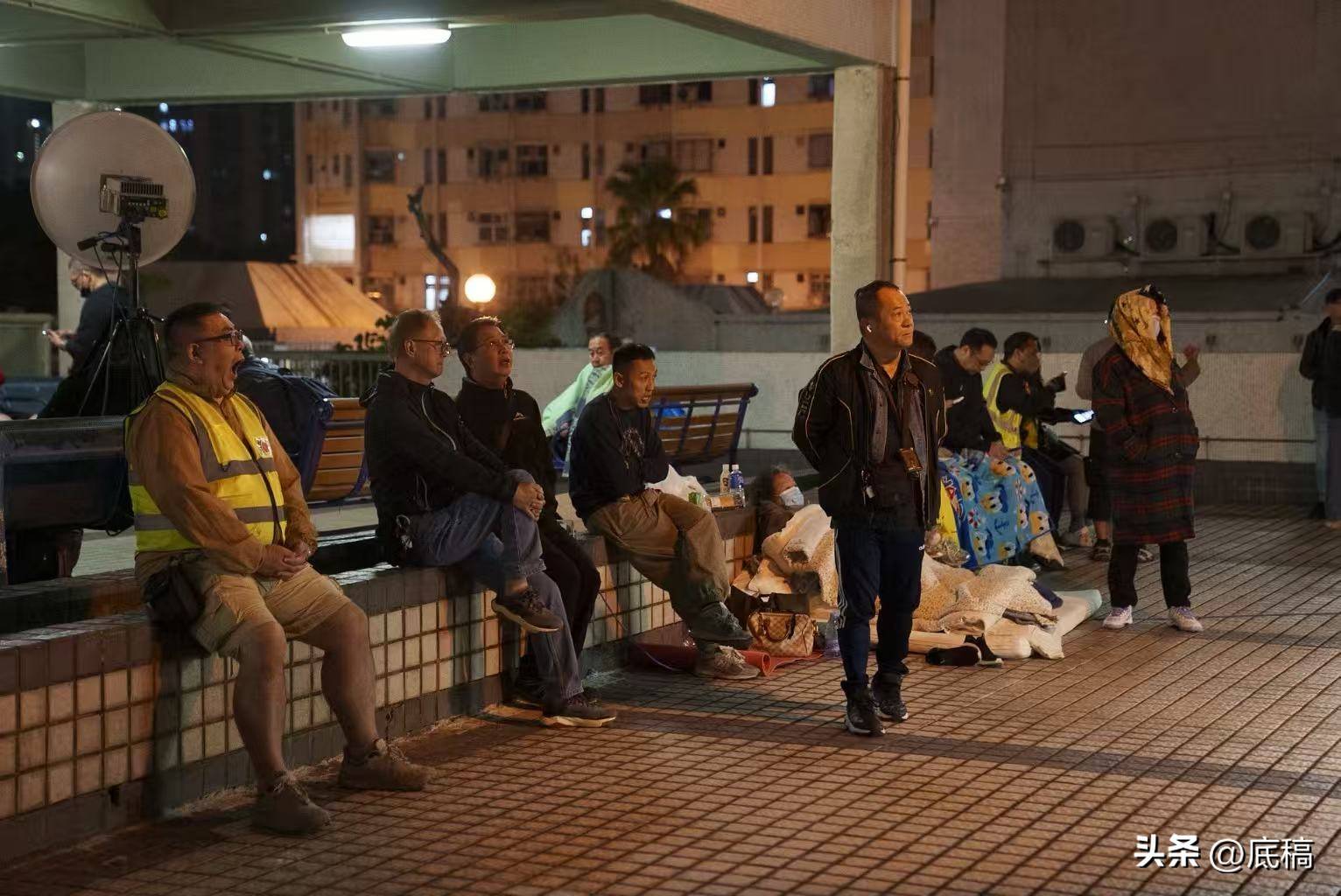 香港宏福苑大火中的一夜：“眼睁睁看着整栋楼被烧”<strong></p>
<p>比特币网站</strong>，有住户称母亲仍失联