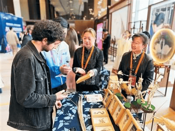 马克龙一路追着它俩<strong></p>
<p>比特币网站</strong>，抢先一步要访华！