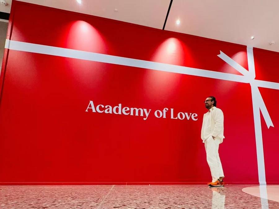 法国人在上海开店<strong></p>
<p>比特币十年价格走势图</strong>，只卖白色衣服竟然火了丨上海滩上洋掌柜