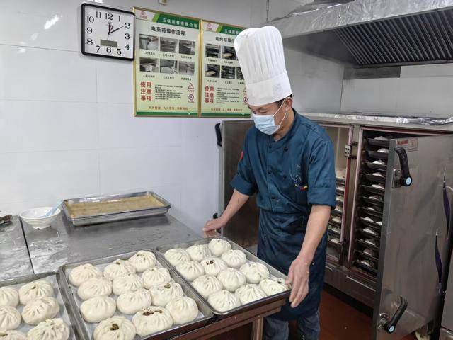 因为包子太好吃<strong></p>
<p>比特币怎么玩</strong>，河南这家物流企业出圈了！