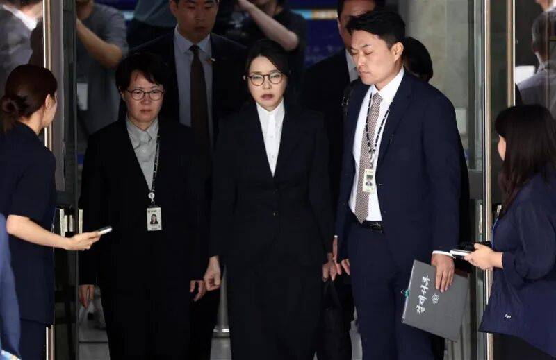 尹锡悦宣布戒严当晚<strong></p>
<p>比特币怎么玩</strong>,金建希与其激烈争吵,称“一切因你毁了”