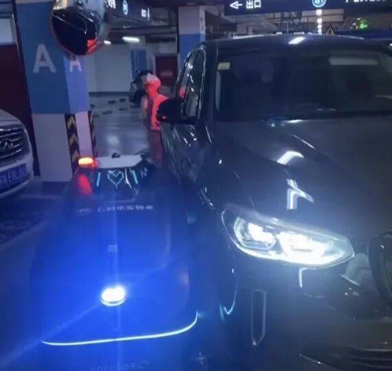 小区地库里出车祸<strong></p>
<p>比特币换算</strong>,女子惊呆了:对方竟然不是人!更糟心的是...