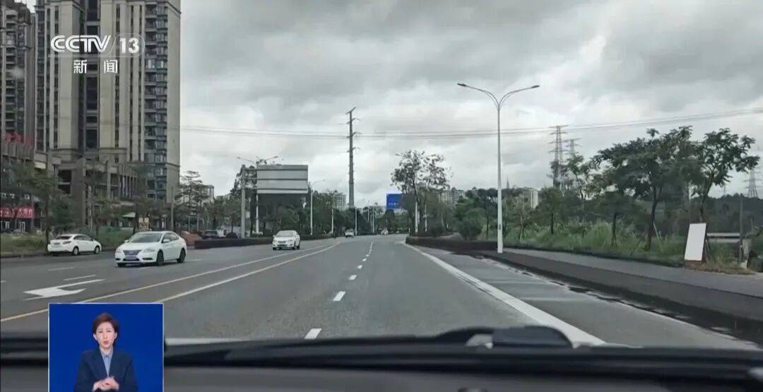 央视披露：男子在网吧厕所墙上看到“高薪日结5000-20000”广告<strong></p>
<p>比特币行情k线图</strong>，即将出境时被警方拦下