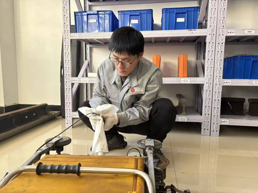 【班组基因 沈阳力量】沈阳地铁“钢轨神探”有一双“火眼金睛”<strong></p>
<p>比特币的行情价格</strong>!