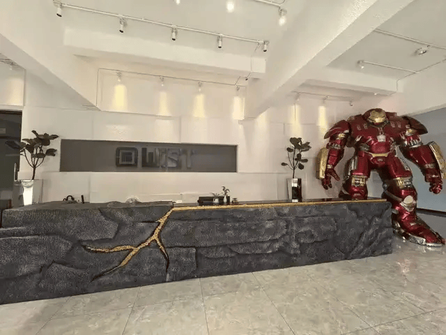 一边万人大厂停工<strong></p>
<p>比特币的行情价格</strong>,一边出口订单暴增:“潮玩之都”东莞,深陷冰火两重天